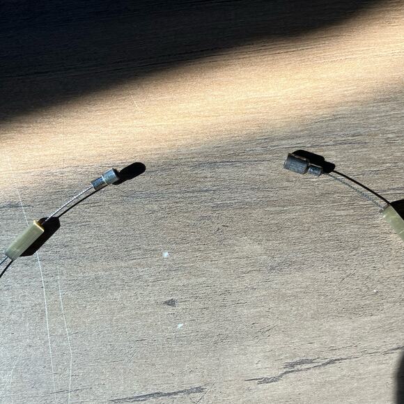 Champagne rectangular beaded necklace with magnetic clasp, minimalist boho chic - Picture 4 of 5